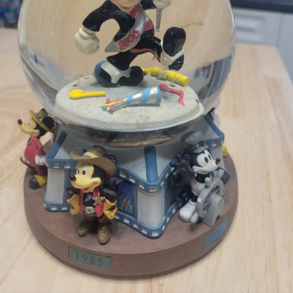 Disney Mickey Millennium Musical Waterglobe... - Picture 5 of 8